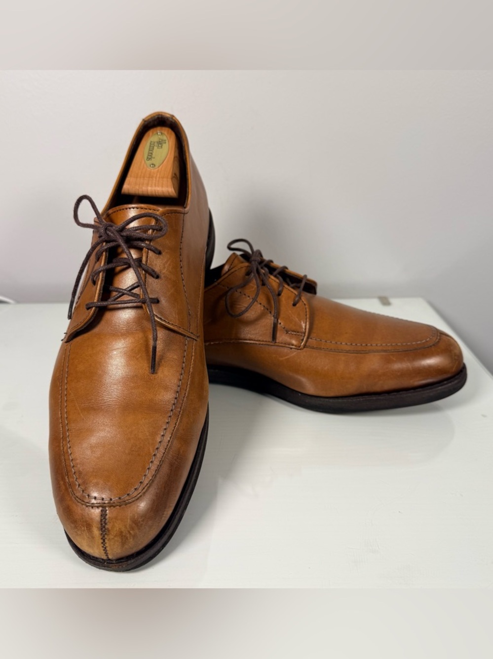 Allen Edmonds Road Warriors
Brown Leather Extra Light
Oxfords Men's Size 11.5 D